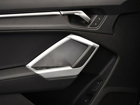 Used 2025 Audi Q3 2.0T Premium w/ Convenience Package image 34