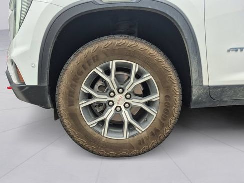 Used 2024 GMC Acadia AT4 w/ Super Cruise Package AWD/4WD image 9