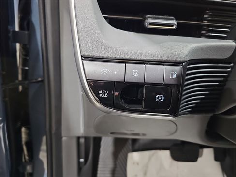 New 2026 Hyundai Ioniq 5 SE image 25