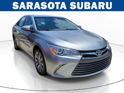 Used 2017 Toyota Camry XLE FWD image 1