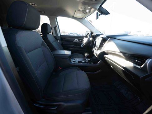 Used 2019 Chevrolet Traverse LT image 27