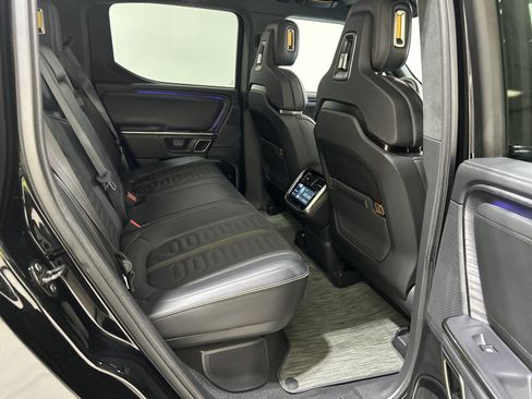 Used 2024 Rivian R1T Adventure Dual AWD/4WD image 19