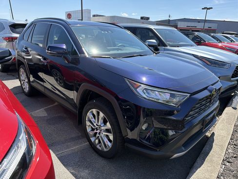 Certified 2019 Toyota RAV4 Limited w/ Advanced Technology Package AWD/4WD image 2