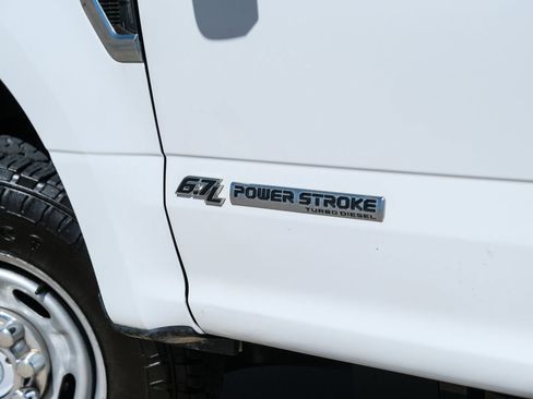 Used 2018 Ford F250 XL w/ Power Equipment Group image 27