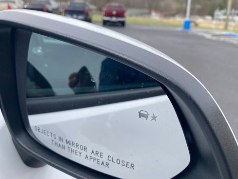 New 2026 Chevrolet Equinox EV LT w/ Comfort Package image 41