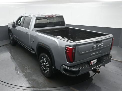 Used 2024 GMC Sierra 3500 Denali Ultimate image 38