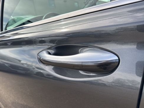 Used 2023 Hyundai Santa Fe SEL image 9