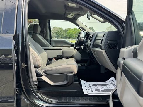 Used 2019 Ford F250 XLT image 24