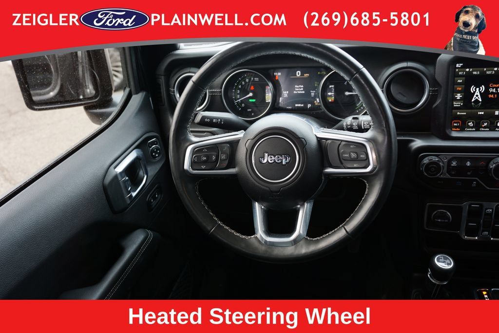 Used 2023 Jeep Wrangler Unlimited Sahara w/ Cold Weather Group AWD/4WD image 13