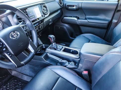 Certified 2022 Toyota Tacoma TRD Pro image 18