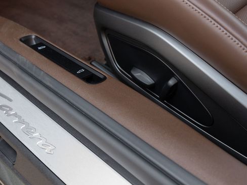 Certified 2024 Porsche 911 Carrera image 22