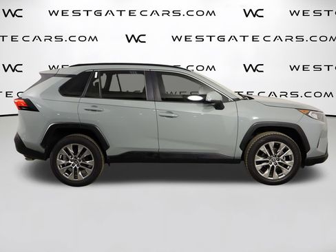 Used 2021 Toyota RAV4 XLE Premium image 48