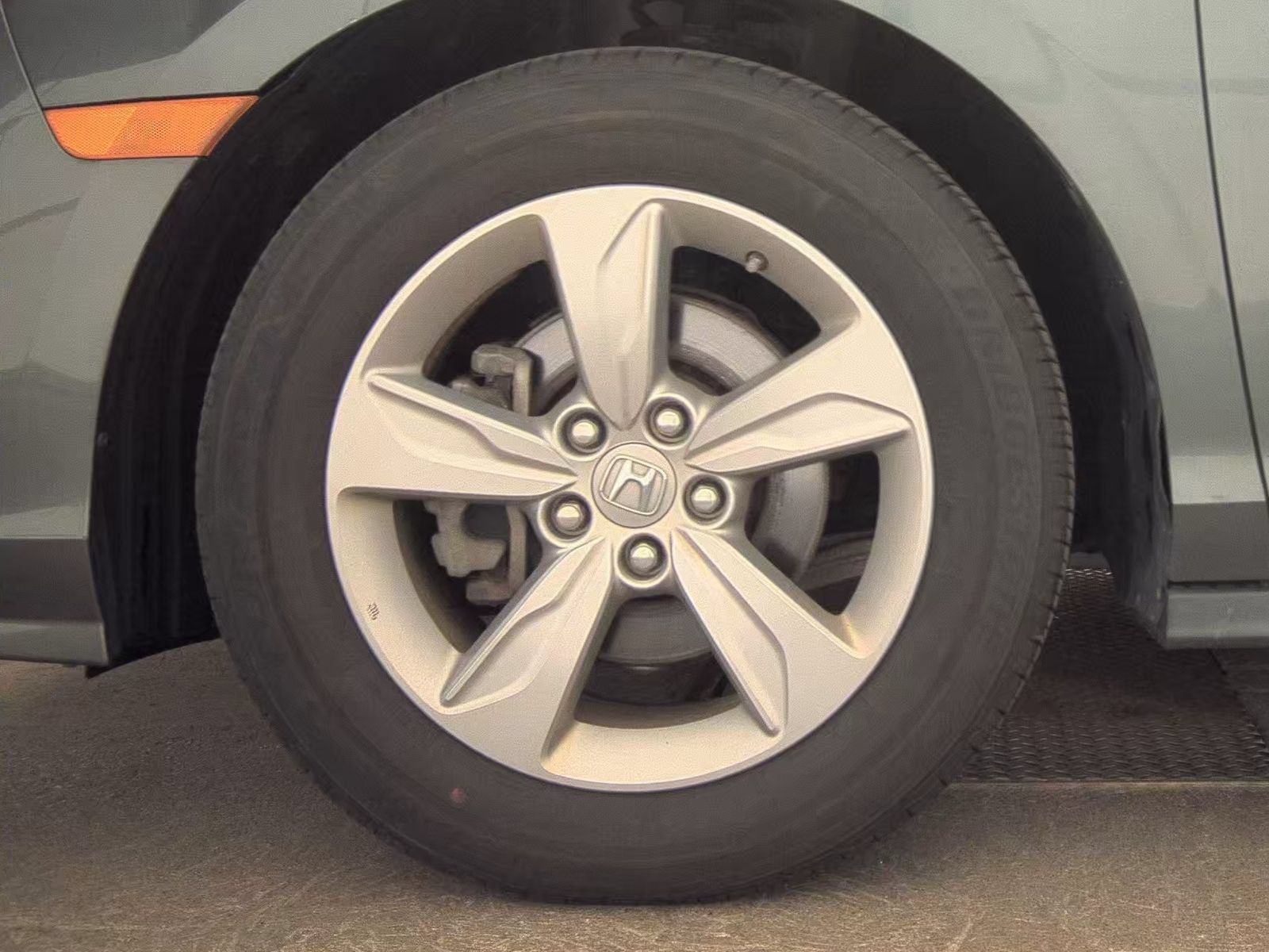 Used 2019 Honda Odyssey EX-L image 23