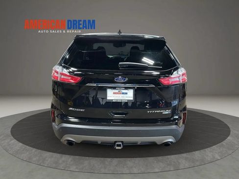 Used 2019 Ford Edge Titanium w/ Cold Weather Package AWD/4WD image 4