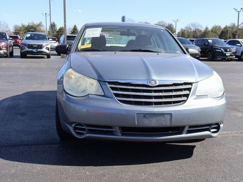 Used 2010 Chrysler Sebring Touring image 4