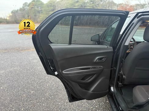 Used 2020 Chevrolet Trax LS w/ Tint and Cruise Package image 65