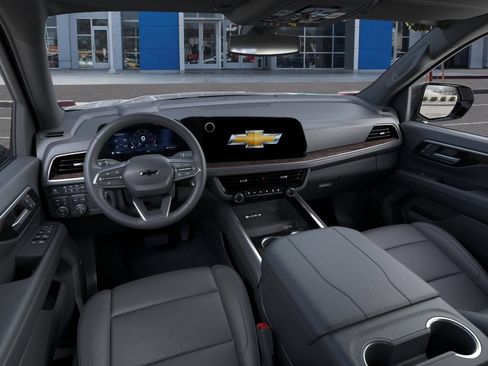 New 2026 Chevrolet Suburban Z71 w/ Z71 Off-Road Package AWD/4WD image 16