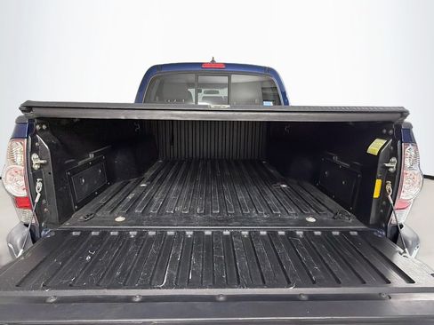 Used 2015 Toyota Tacoma PreRunner w/ SR5 Package RWD image 22
