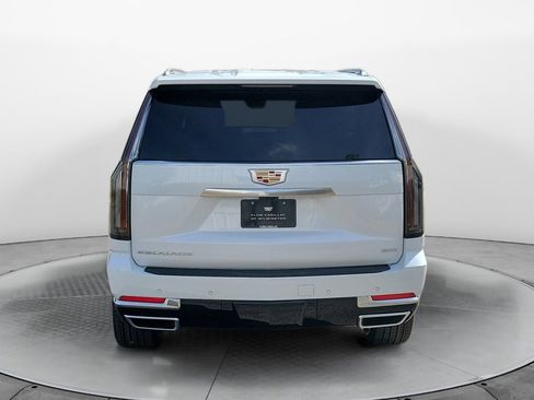 New 2026 Cadillac Escalade ESV Luxury w/ Touring Package image 6