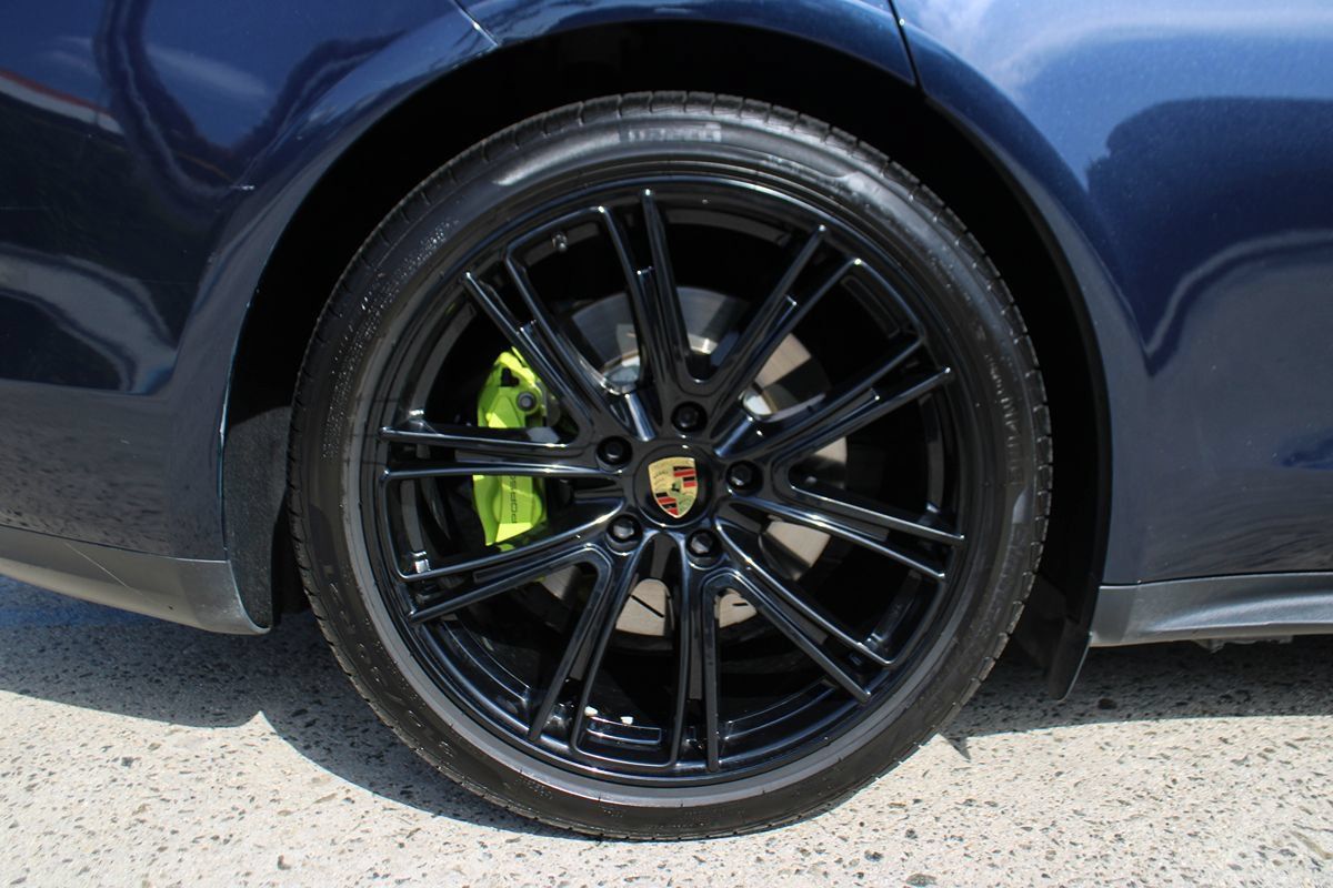 Used 2020 Porsche Panamera 4 E-Hybrid AWD/4WD image 48