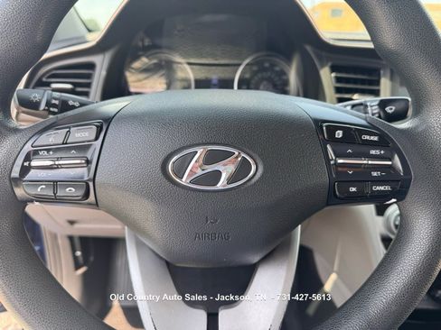 Used 2019 Hyundai Elantra SEL FWD image 21