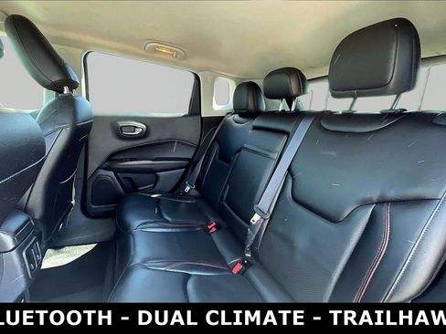Used 2017 Jeep Compass Trailhawk w/ Leather Interior Group AWD/4WD image 22