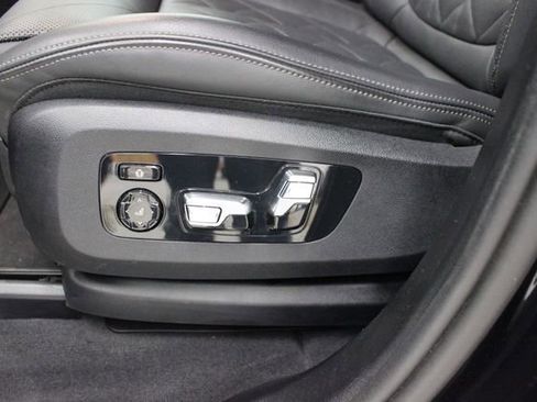 Used 2025 BMW X5 xDrive40i w/ Climate Comfort Package image 33