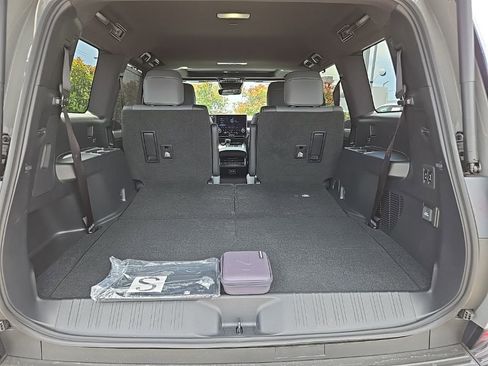 New 2026 Lexus GX 550 AWD/4WD image 23