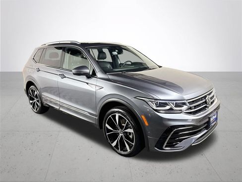 Used 2023 Volkswagen Tiguan SEL R-Line AWD/4WD image 5