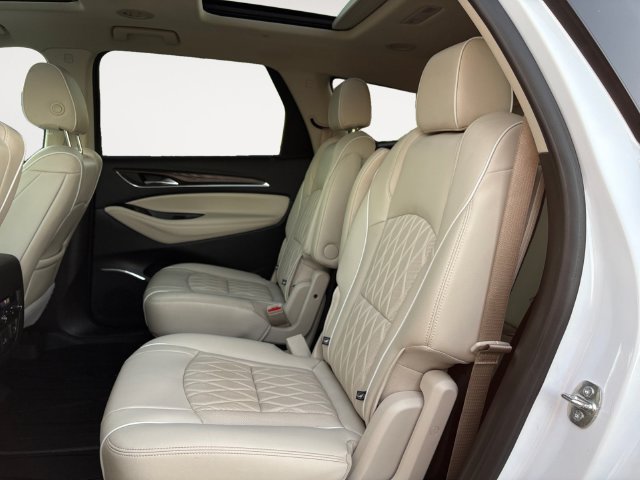 Used 2024 Buick Enclave Avenir w/ Avenir Technology Package AWD/4WD image 13
