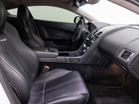 Used 2011 Aston Martin V8 Vantage S RWD image 12
