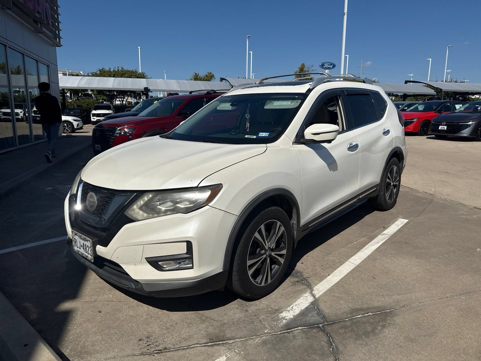 Used 2018 Nissan Rogue SL w/ Premium Package AWD/4WD image 5