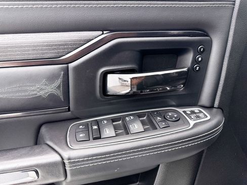 Used 2023 RAM 2500 Limited image 26