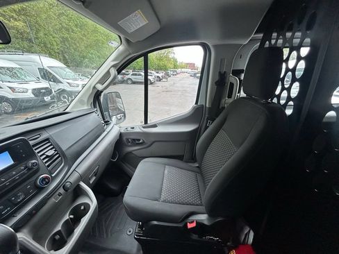 Certified 2025 Ford Transit 250 Low Roof w/ Exterior Upgrade Package RWD image 25