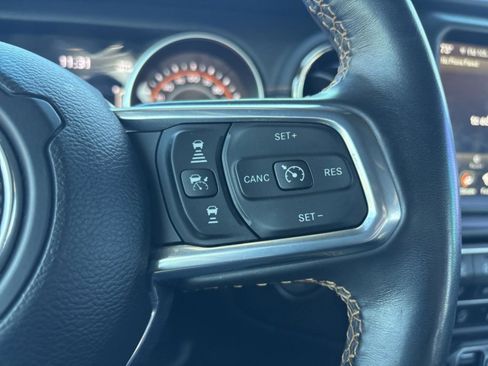 Used 2022 Jeep Wrangler Unlimited High Altitude image 13