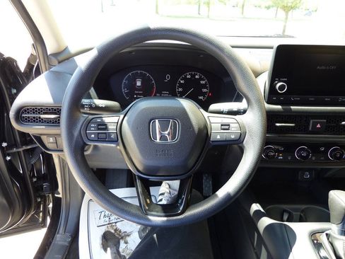 Used 2025 Honda HR-V LX image 23