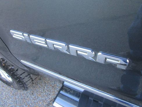 Used 2018 GMC Sierra 1500 SLT image 12