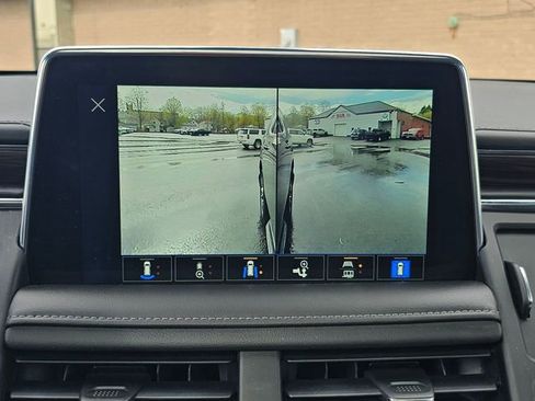 Used 2022 Chevrolet Tahoe LT w/ LT Signature Plus Package AWD/4WD image 23