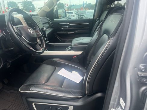 Used 2020 RAM 1500 Laramie AWD/4WD image 34