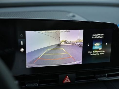 New 2025 Hyundai Elantra SEL image 13