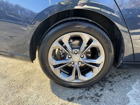 Used 2025 Honda Accord EX-L image 10