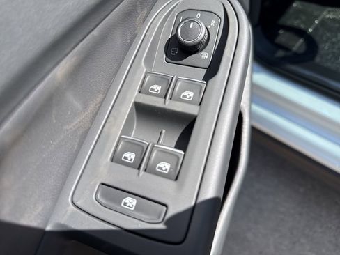 New 2025 Volkswagen GTI SE image 11