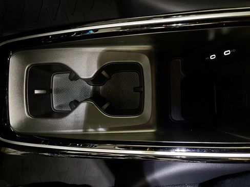 Certified 2023 Volkswagen ID.4 Pro S AWD/4WD image 16