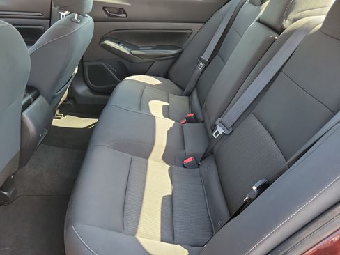 Used 2025 Nissan Altima 2.5 SV AWD/4WD image 12