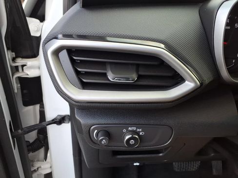 Certified 2023 Chevrolet TrailBlazer LS FWD image 21