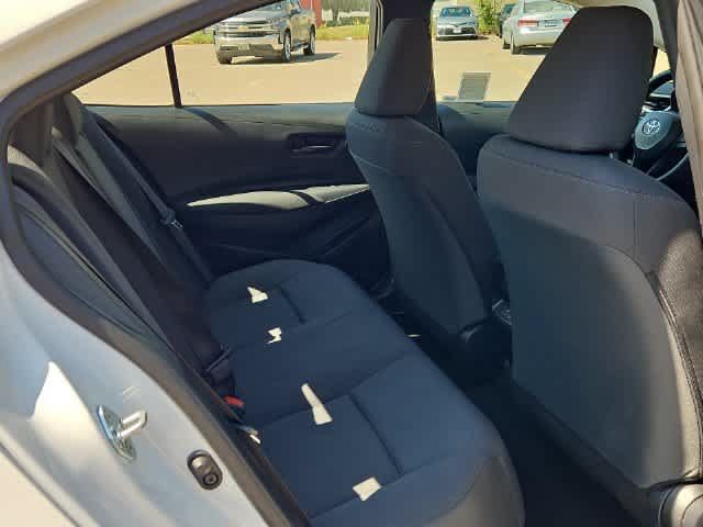 Used 2025 Toyota Corolla LE FWD image 17
