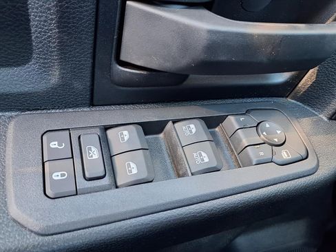 New 2026 RAM 2500 Tradesman AWD/4WD image 18