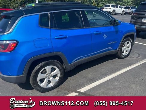 Used 2018 Jeep Compass Latitude w/ Popular Equipment Group AWD/4WD image 1