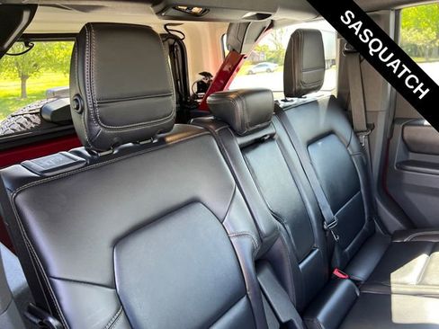 Used 2025 Ford Bronco Badlands AWD/4WD image 33