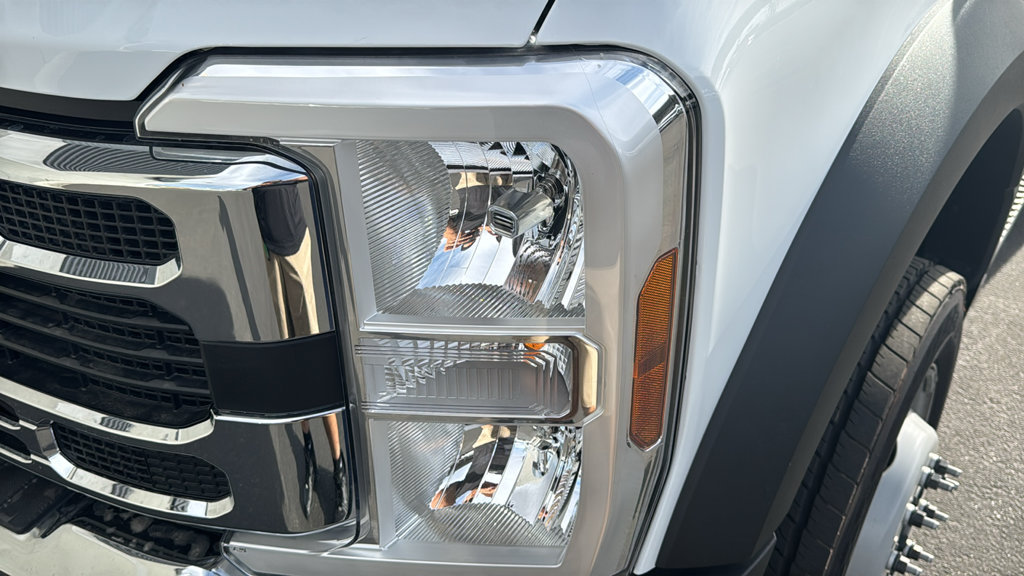 New 2024 Ford F550 4x4 Crew Cab Super Duty image 4